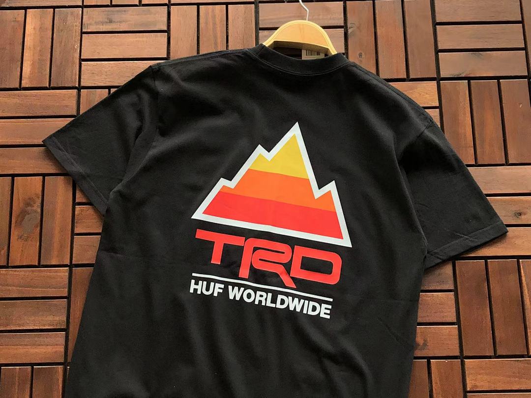 On Running ~85 HUF T-SHIRT - Image 6