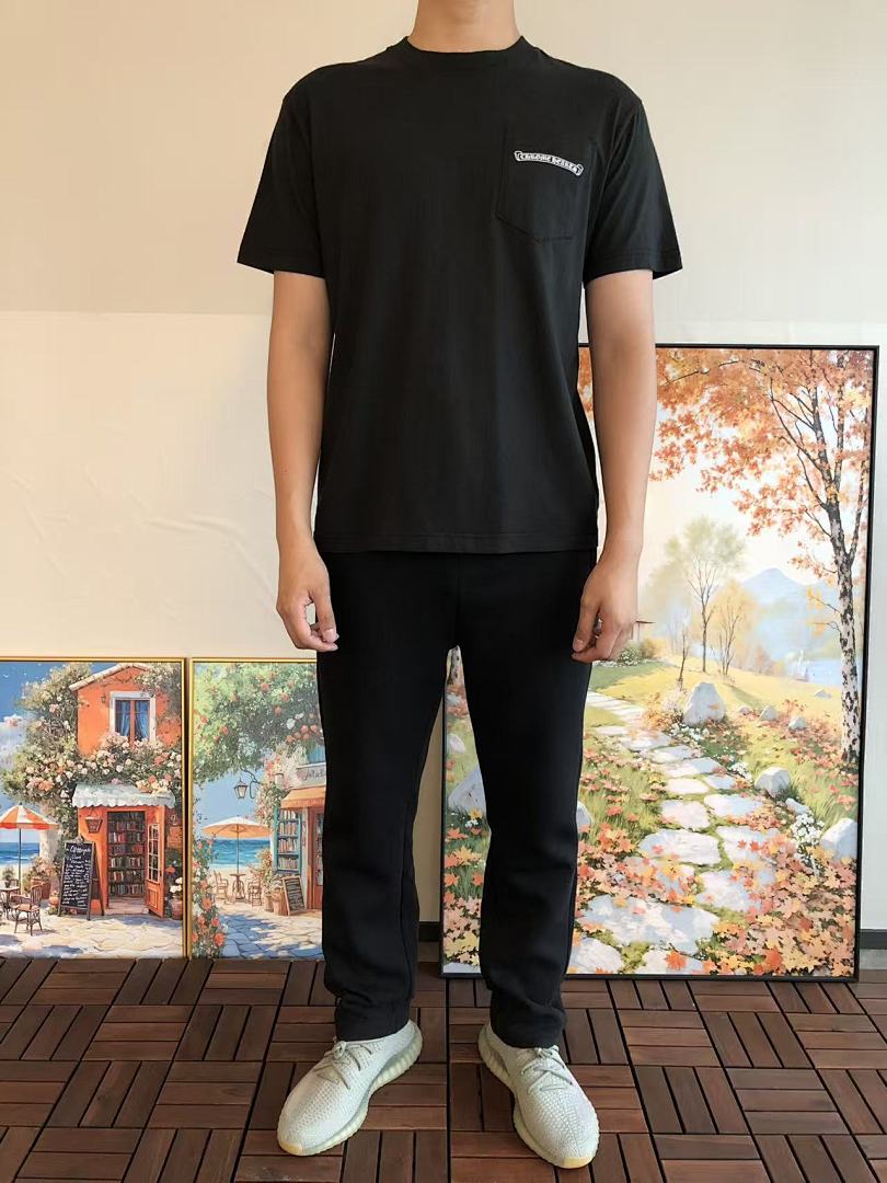 On Running ~109 CH🔥OM🔥 HE🔥RTS T-SHIRT 55022635 (Im 185CM 80KG Iwear Size S In The Photo) - Image 3