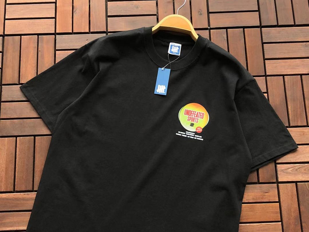 On Running ~89 UNDEFEATED T-SHIRT - Image 6