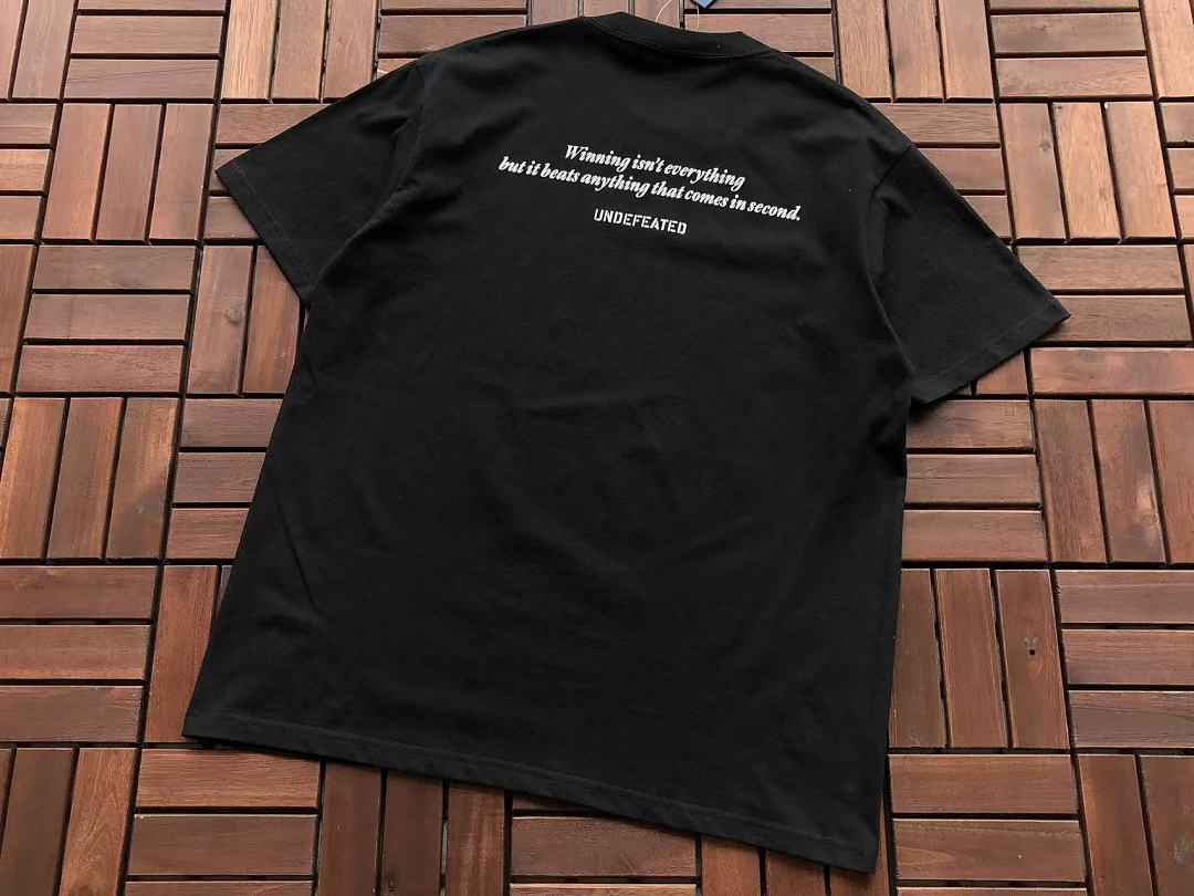 On Running ~ 85 UNDEFEATED T-SHIRT 55041739 (Im 185CM 80KG Iwear Size L In The Photo) - Image 20