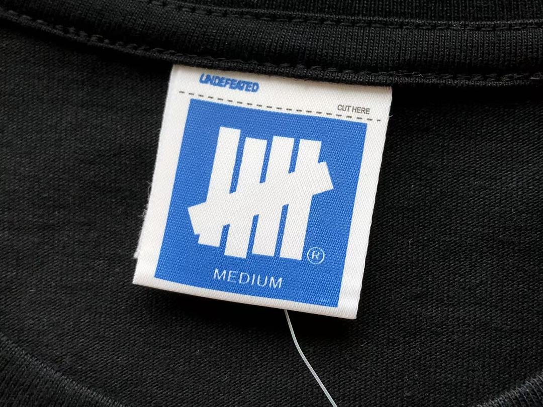 On Running ~85 UNDEFEATED T-SHIRT 55051424 (Im 185CM 80KG Iwear Size M In The Photo) - Image 20