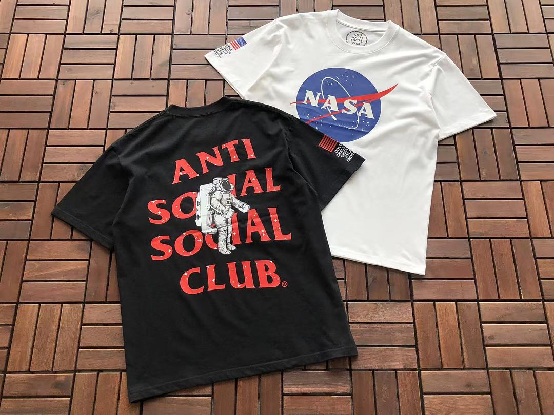 On Running ~ 85 ANTI SOCIAL CLUB T-SHIRT 55041723 (Im 180CM 68KG Iwear Size M In The Photo) - Image 5