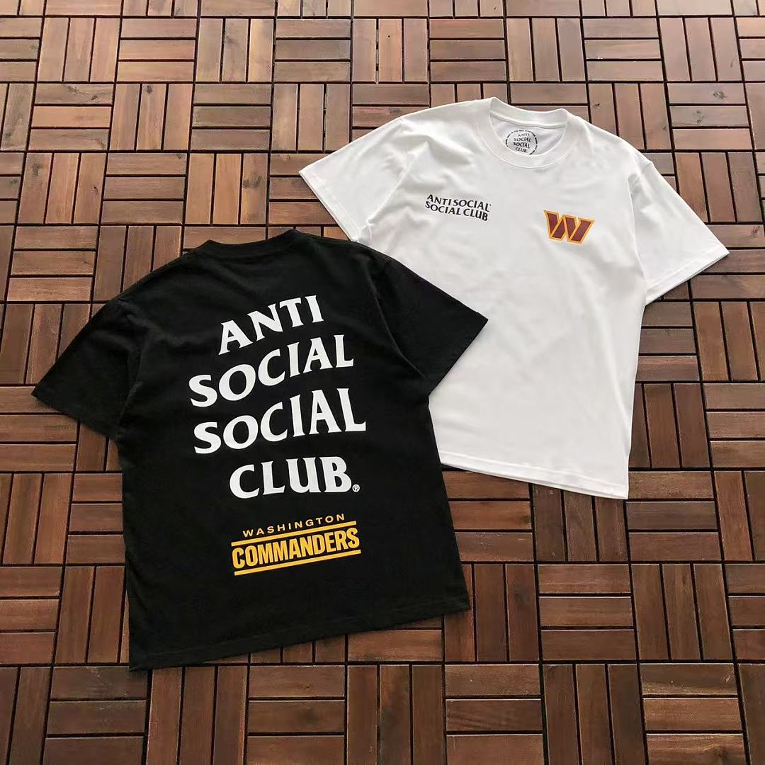 On Running ~85 ANTI SOCIAL CLUB T-SHIRT 55051818 (Im 185CM 70KG Iwear Size M In The Photo)