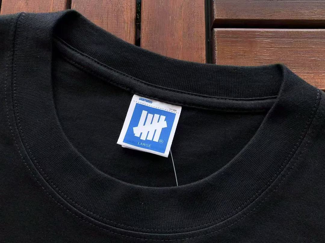 On Running ~ 85 UNDEFEATED T-SHIRT 55072826 (Im 185CM 70KG Iwear Size L In The Photo) - Image 14