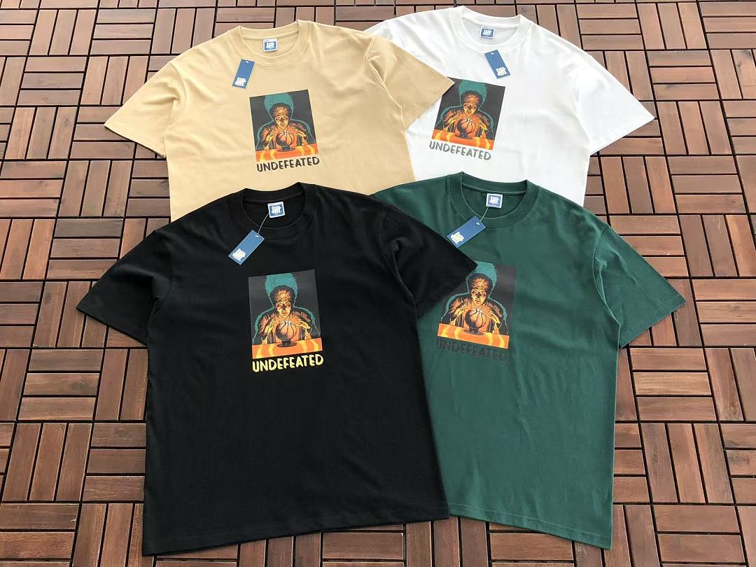 On Running ~ 85 UNDEFEATED T-SHIRT 55070685 (Im 185CM 80KG Iwear Size L In The Photo) - Image 6