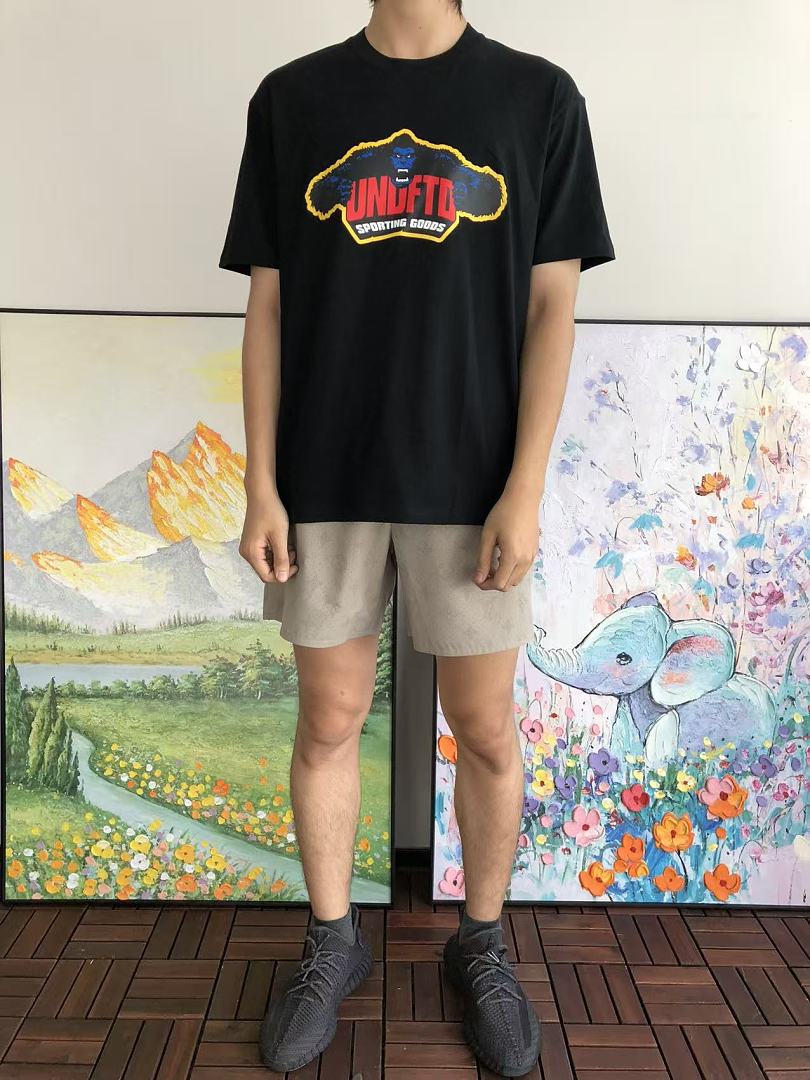 On Running ~85 UNDEFEATED T-SHIRT 55071053 (Im 185CM 70KG Iwear Size L In The Photo) - Image 3