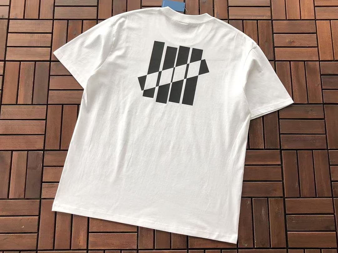 On Running ~85 UNDEFEATED T-SHIRT 55070641 (Im 185CM 80KG Iwear Size L In The Photo) - Image 7