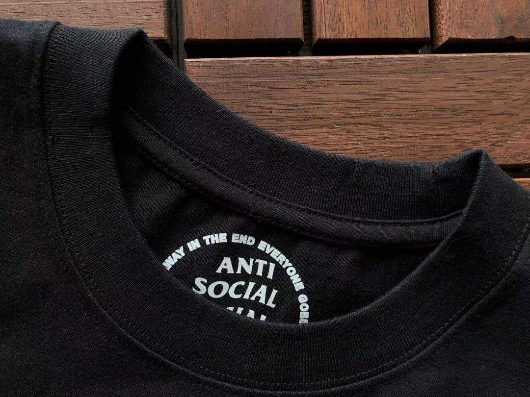 On Running ~89 ANTI SOCIAL CLUB T-SHIRT - Image 15