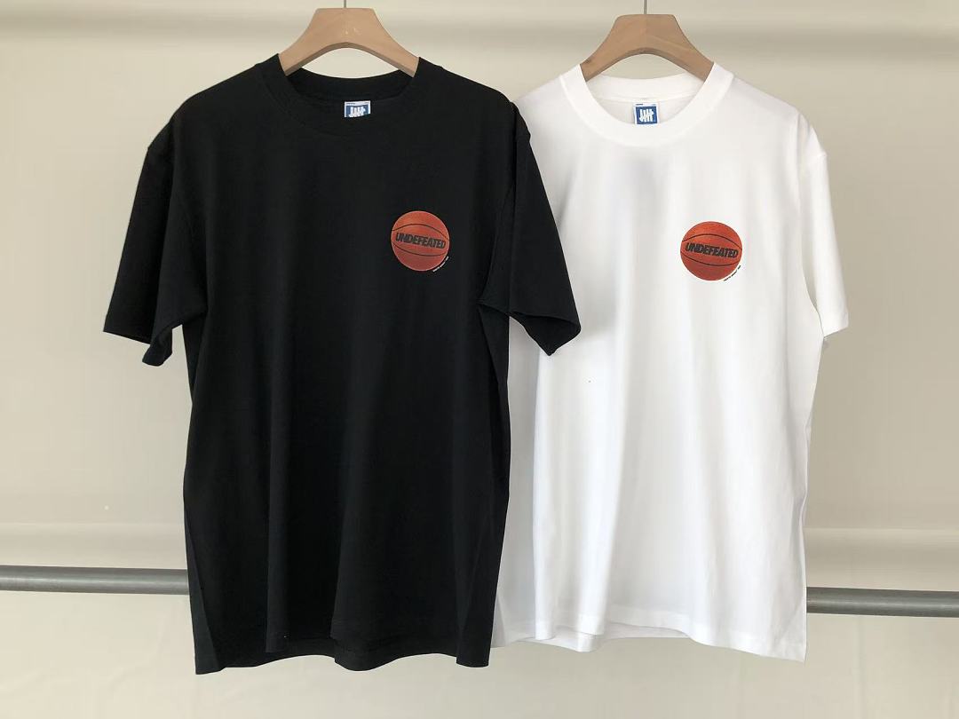 On Running ~85 UNDEFEATED T-SHIRT 55070653 (Im 185CM 80KG Iwear Size L In The Photo) - Image 19