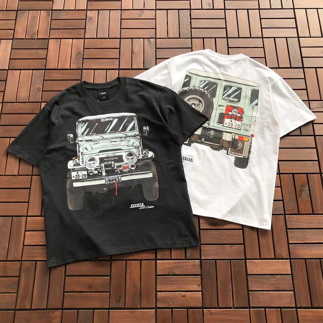 On Running ~95 HUF T-SHIRT
