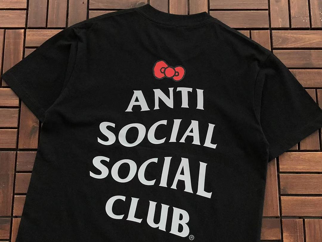 On Running ~85 ANTI SOCIAL CLUB & SANRIO T-SHIRT 55051894 (Im 185CM 70KG Iwear Size M In The Photo) - Image 15