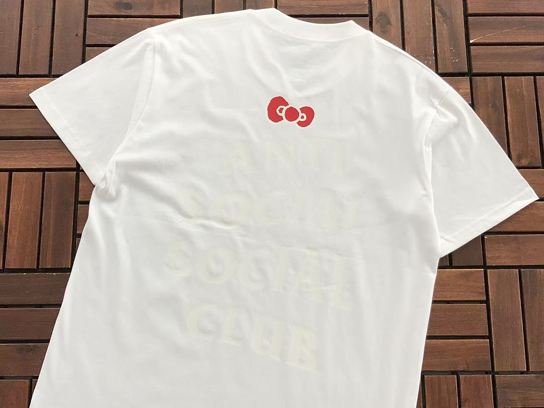 On Running ~85 ANTI SOCIAL CLUB & SANRIO T-SHIRT 55051894 (Im 185CM 70KG Iwear Size M In The Photo) - Image 12