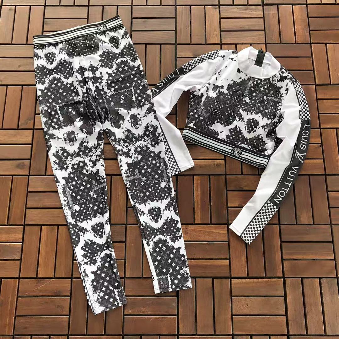 Other ~109 L🔥YOGA APPAREL, photo 1