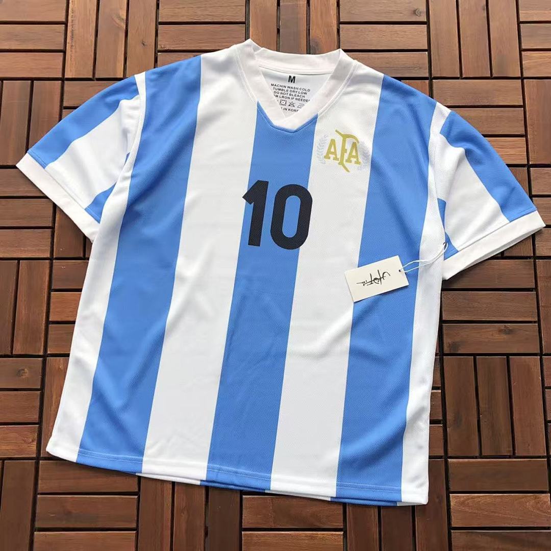 ~75 TRAVIS SCOTT T-SHIRT 77010828 (Im 176CM 58KG Iwear Size M In The Photo), photo 1