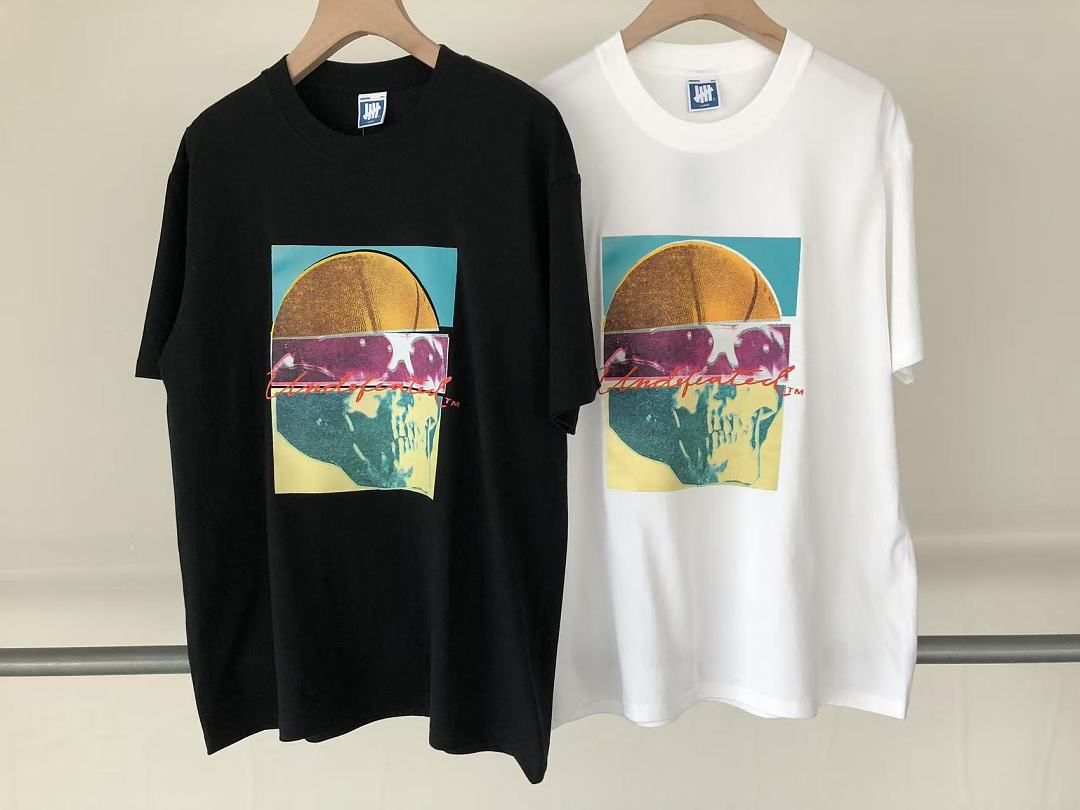 On Running ~85 UNDEFEATED T-SHIRT 55070659 (Im 185CM 80KG Iwear Size L In The Photo) - Image 20
