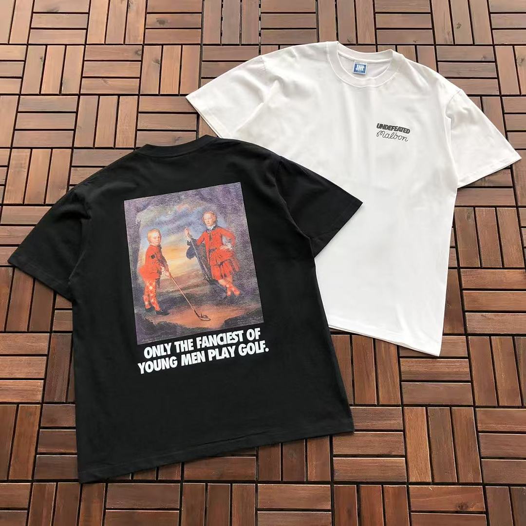 On Running ~85 UNDEFEATED T-SHIRT 55062764 (Im 180CM 68KG Iwear Size L In The Photo)