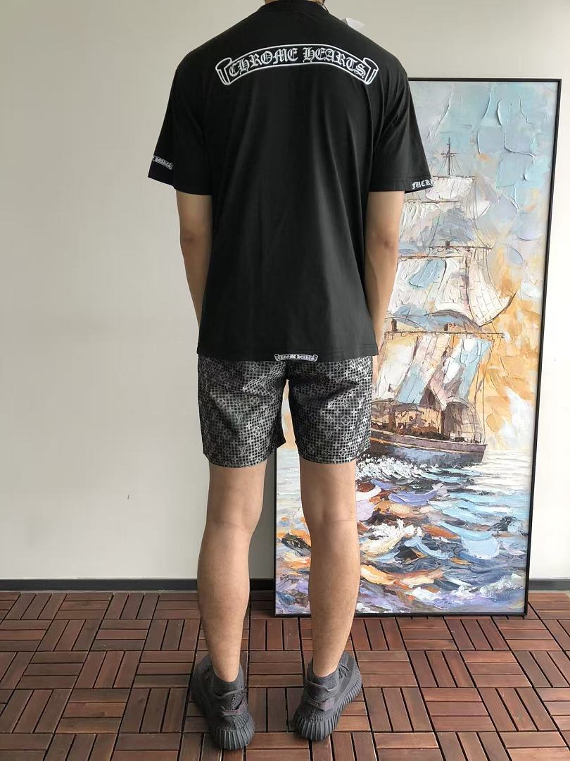On Running ~109 CH🔥OM🔥 HE🔥RTS T-SHIRT 55051901 (Im 185CM 70KG Iwear Size M In The Photo) - Image 4
