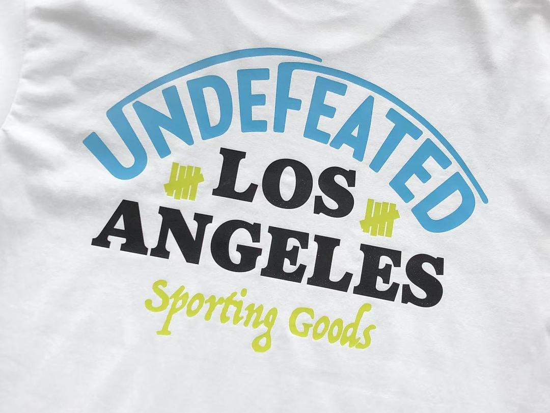 On Running ~ 85 UNDEFEATED T-SHIRT 55070698 (Im 185CM 80KG Iwear Size L In The Photo) - Image 14