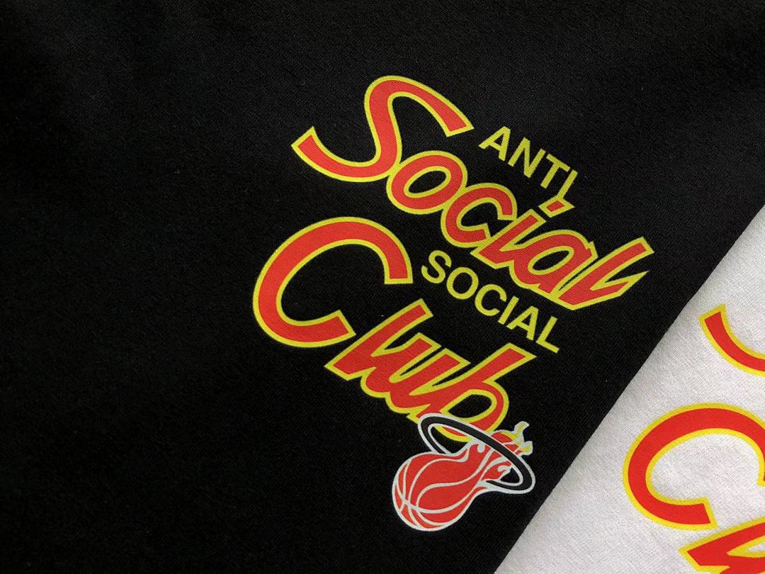On Running ~89 ANTI SOCIAL CLUB T-SHIRT - Image 17