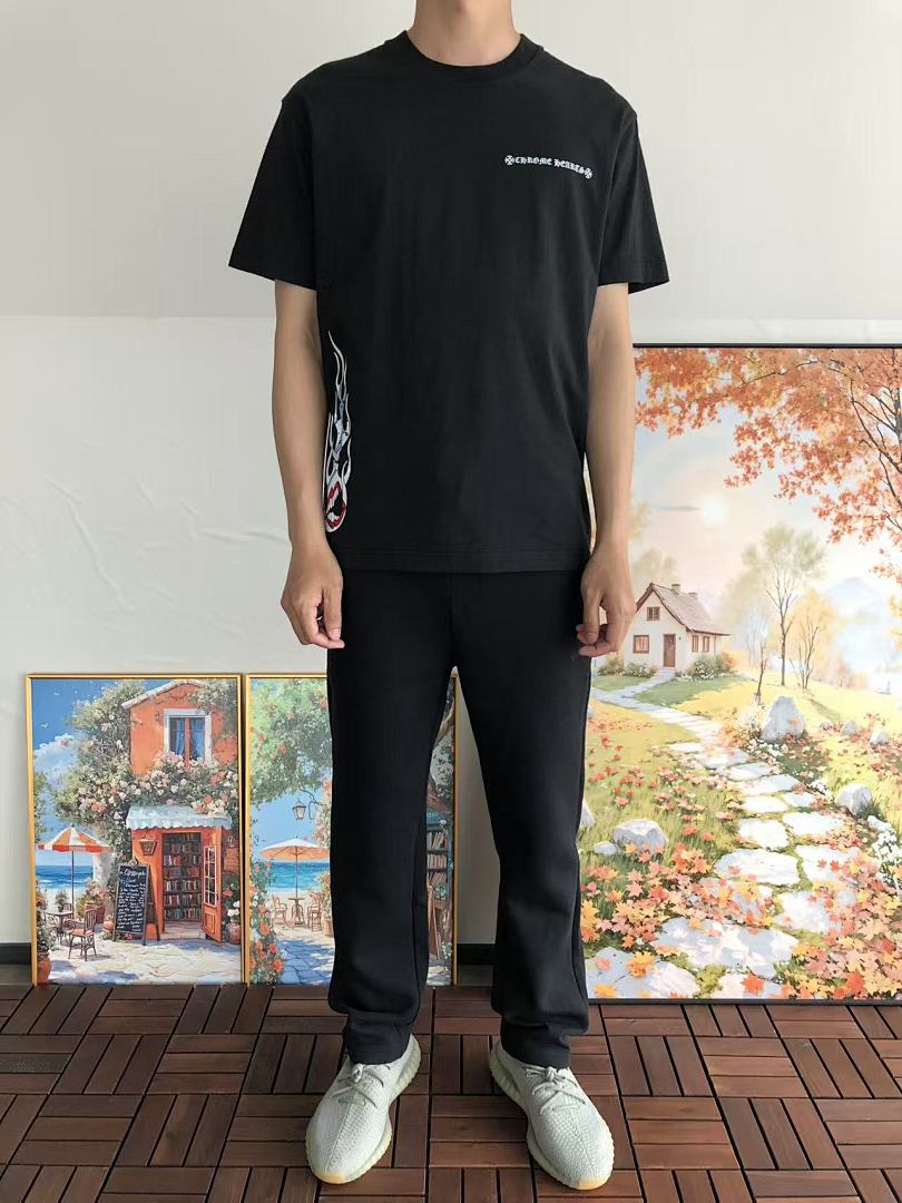 On Running ~109 CH🔥OM🔥 HE🔥RTS T-SHIRT 55022520 (Im 180CM 68KG Iwear Size S In The Photo) - Image 3