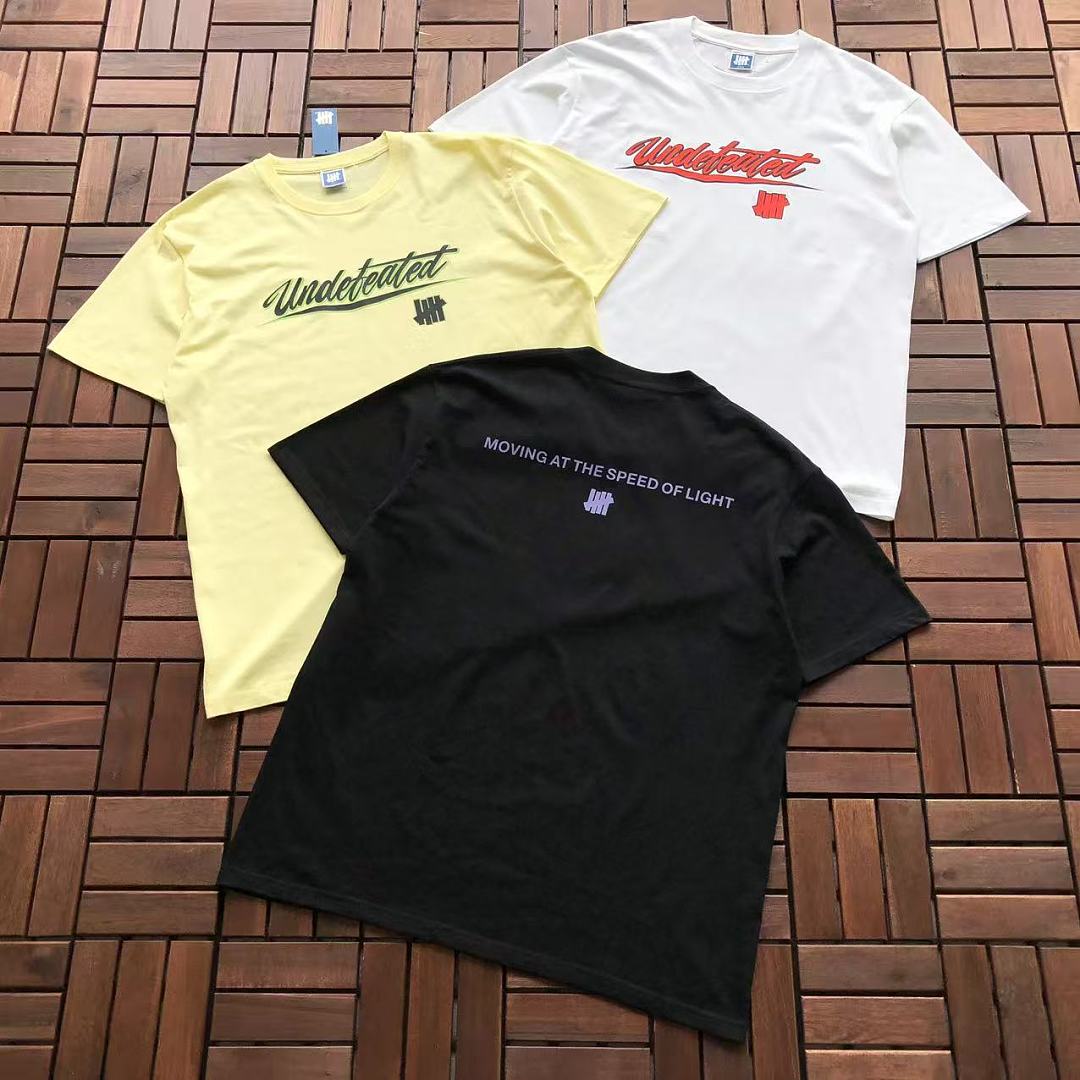 On Running ~ 85 UNDEFEATED T-SHIRT 55041738 (Im 185CM 80KG Iwear Size L In The Photo)