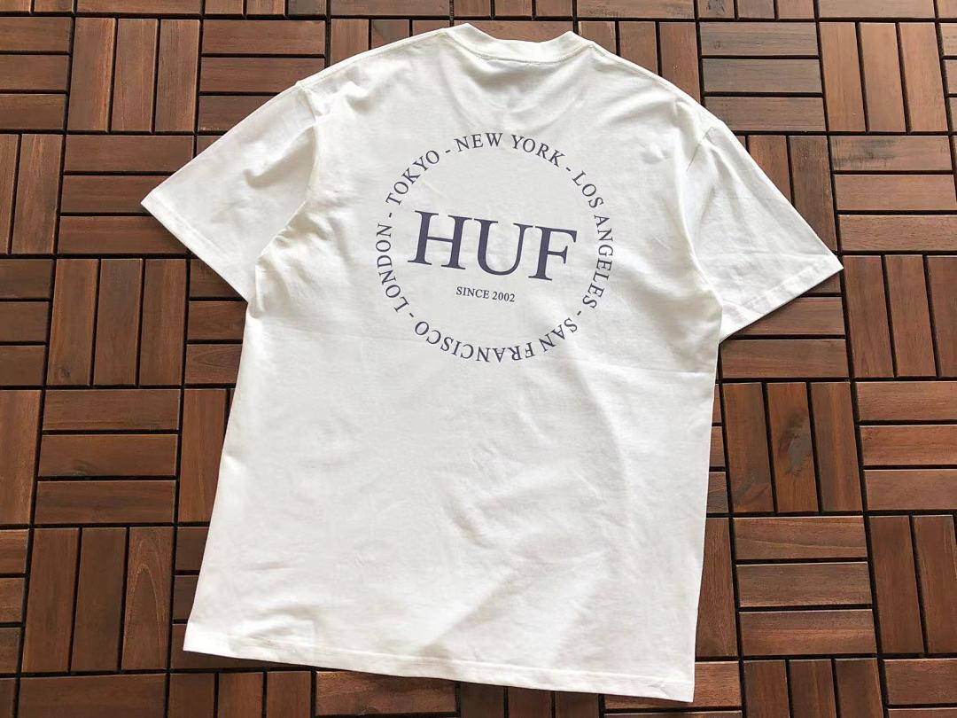On Running ~85 HUF T-SHIRT - Image 14