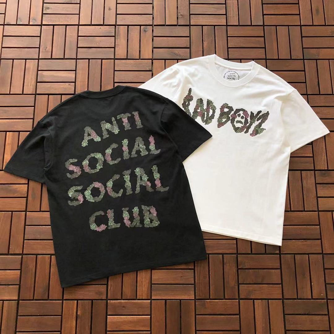 On Running ~89 ANTI SOCIAL CLUB T-SHIRT