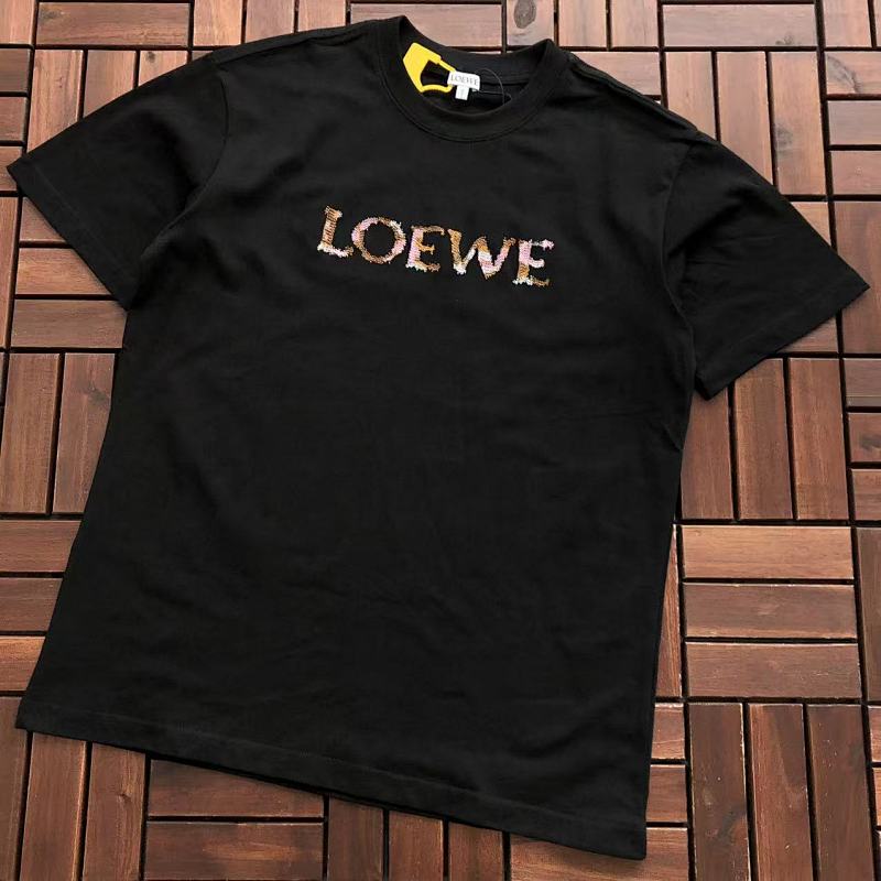 ~109 Lπ₯Eπ₯π₯ T-SHIRT 77011650 (Im 176CM 58KG Iwear Size XS In The Photo), photo 1