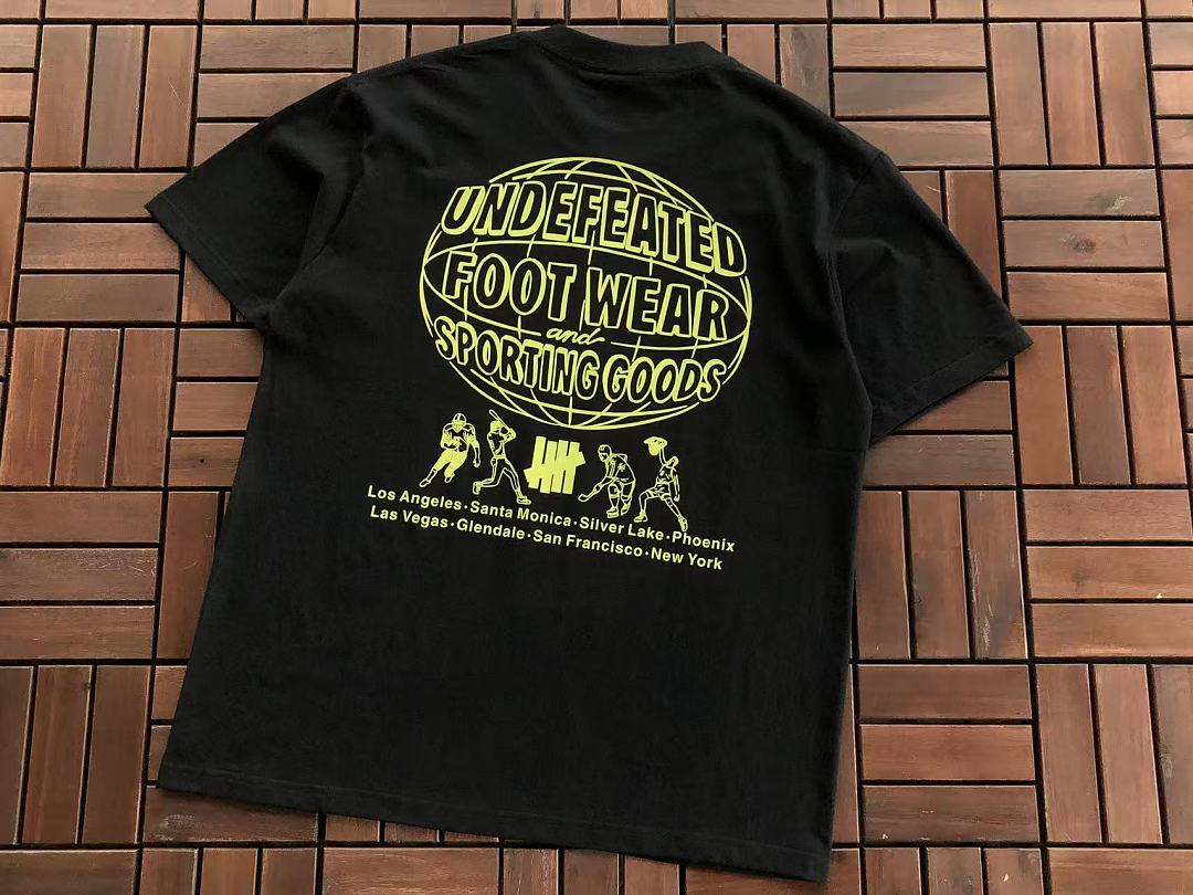 On Running ~ 85 UNDEFEATED T-SHIRT 55070694 (Im 185CM 80KG Iwear Size L In The Photo) - Image 19