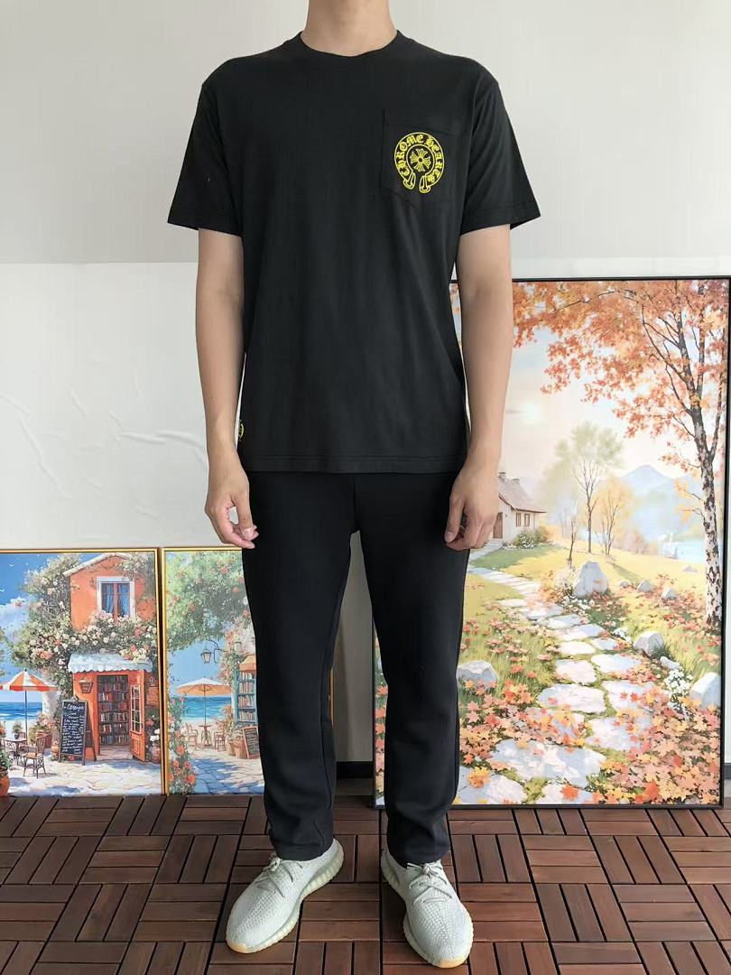 On Running ~109 CH🔥OM🔥 HE🔥RTS T-SHIRT 55022701 (Im 185CM 80KG Iwear Size S In The Photo) - Image 3