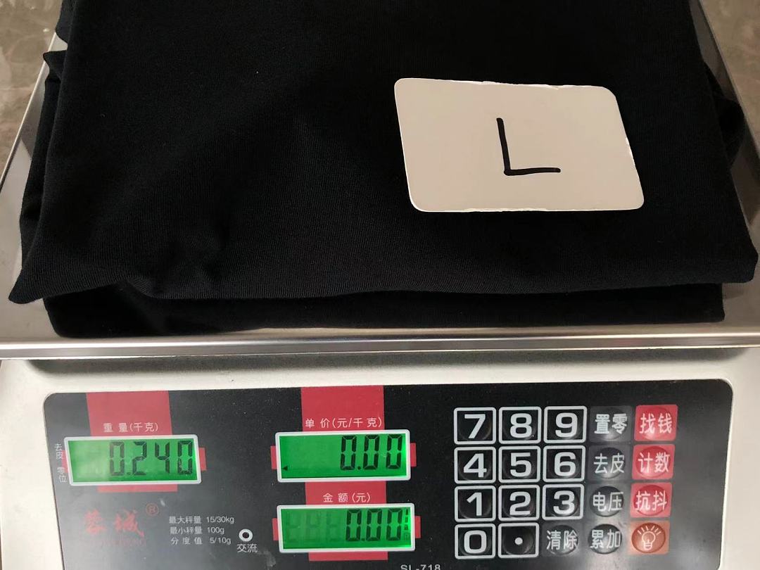 On Running ~ 85 UNDEFEATED T-SHIRT 11123009 (Im 180CM 68KG Iwear Size L In The Photo) - Image 41