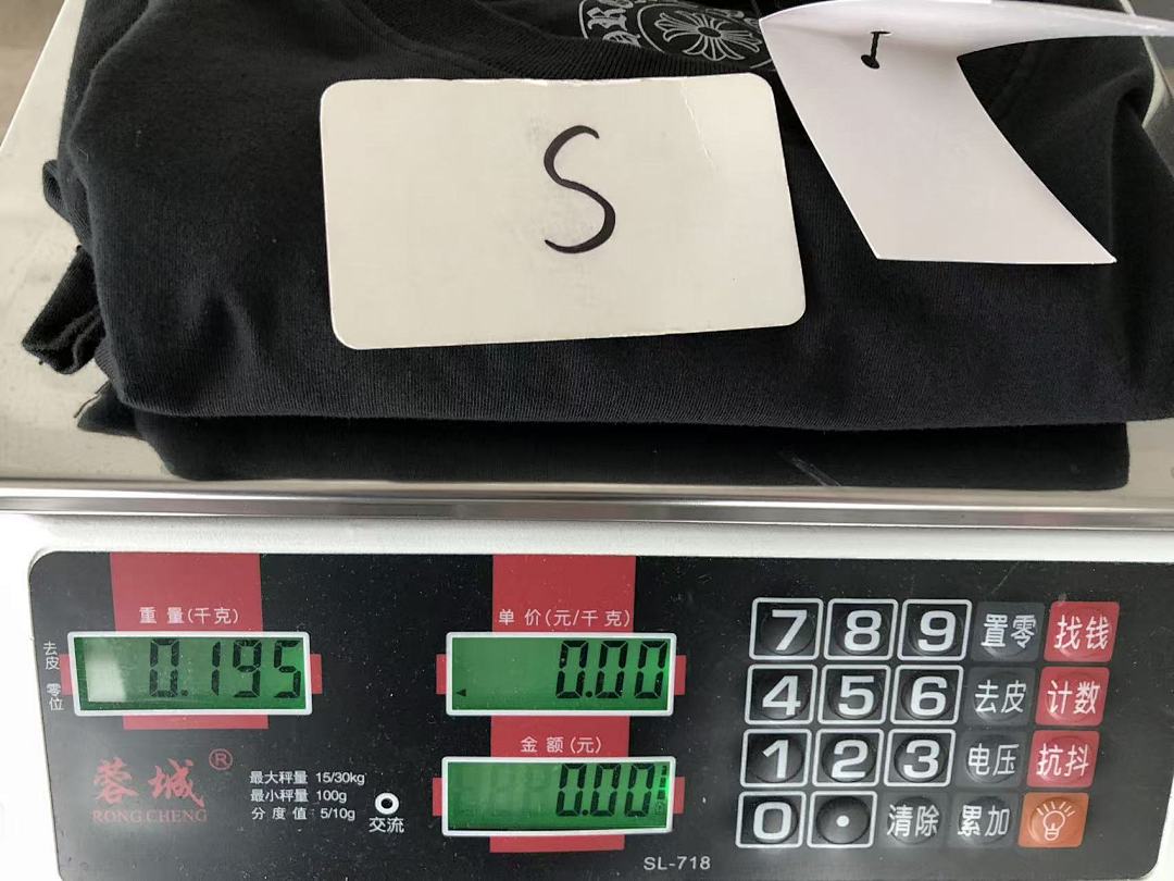 On Running ~109 CH🔥OM🔥 HE🔥RTS T-SHIRT 55022506 (Im 180CM 68KG Iwear Size S In The Photo) - Image 29