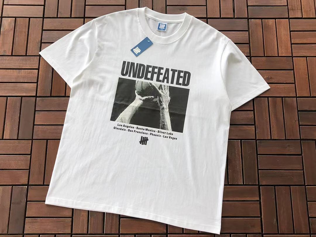 On Running ~85 UNDEFEATED T-SHIRT 55070620 (Im 185CM 80KG Iwear Size L In The Photo) - Image 7