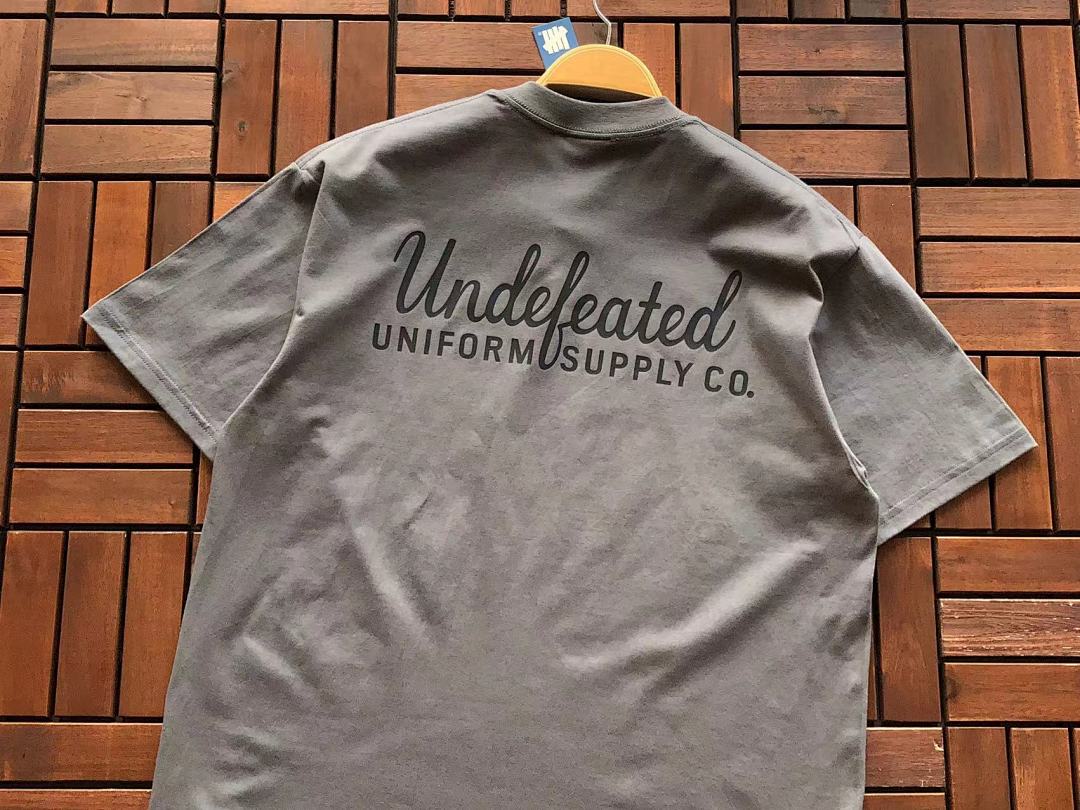On Running ~89 UNDEFEATED T-SHIRT - Image 13