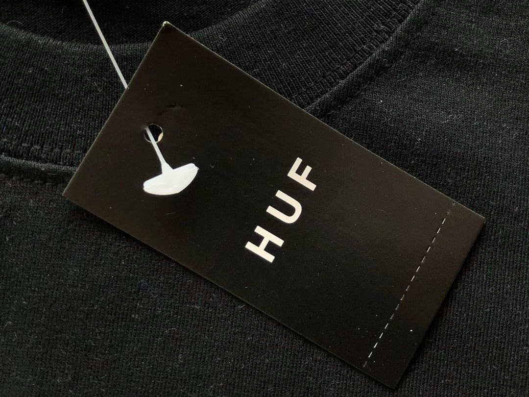 On Running ~98 HUF T-SHIRT - Image 15