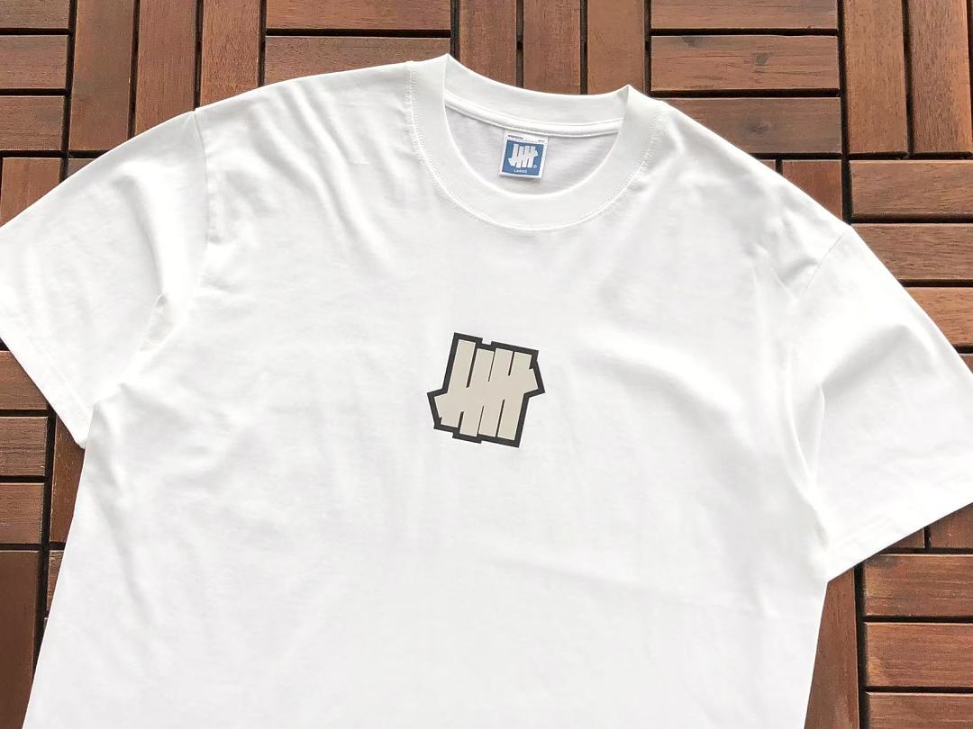 On Running ~85 UNDEFEATED T-SHIRT 55070618 (Im 185CM 80KG Iwear Size L In The Photo) - Image 9