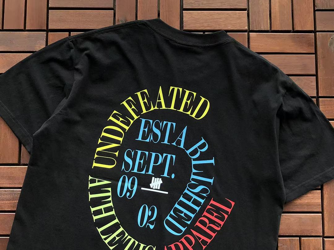 On Running ~85 UNDEFEATED T-SHIRT 55070626 (Im 185CM 80KG Iwear Size L In The Photo) - Image 15