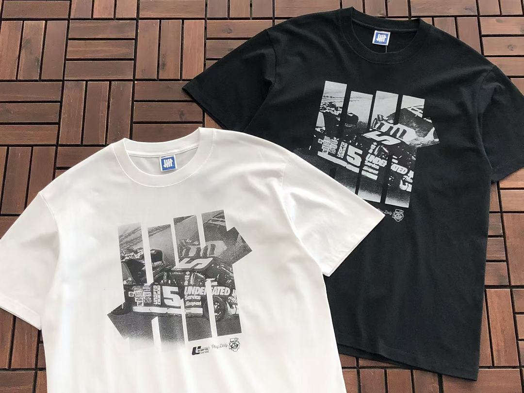 On Running ~ 85 UNDEFEATED T-SHIRT 55081702 (Im 185CM 80KG Iwear Size L In The Photo) - Image 6