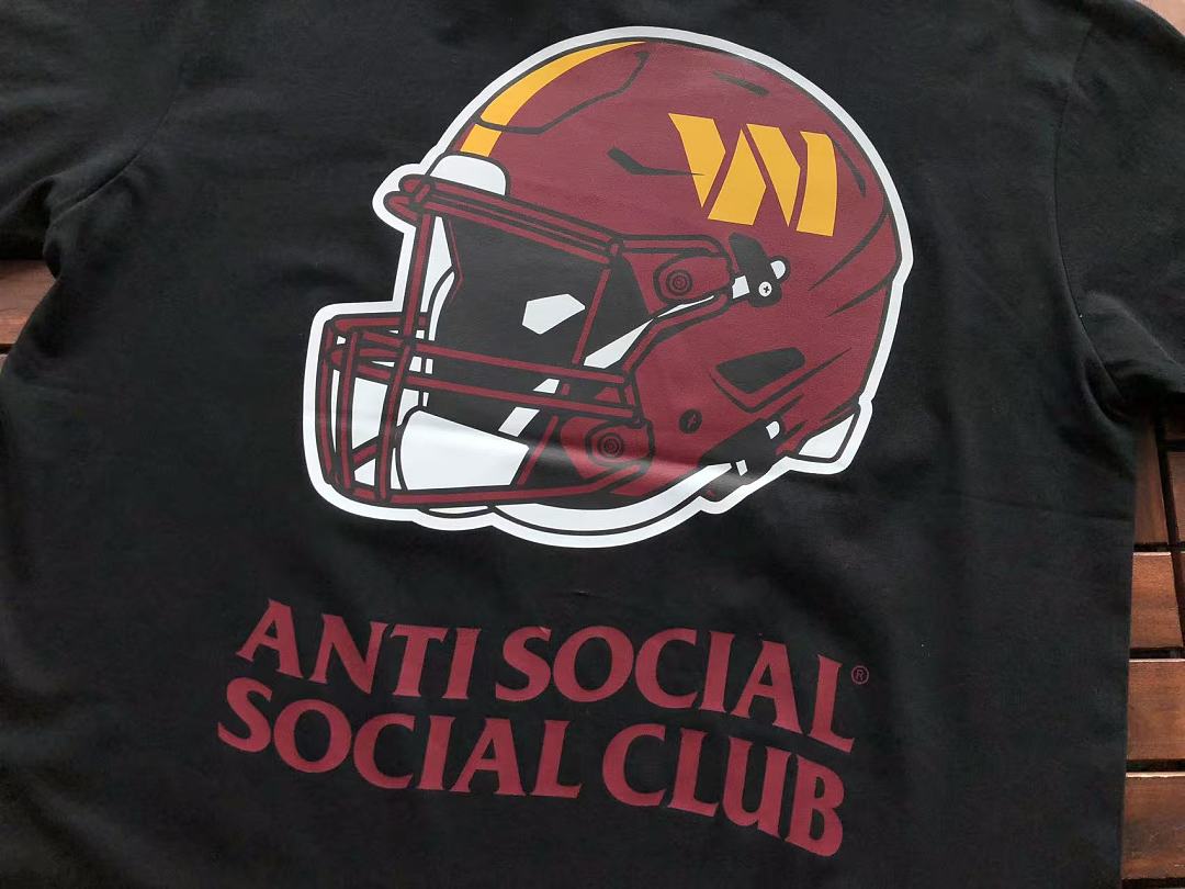 On Running ~ 85 ANTI SOCIAL CLUB T-SHIRT 55051851 (Im 185CM 70KG Iwear Size L In The Photo) - Image 9