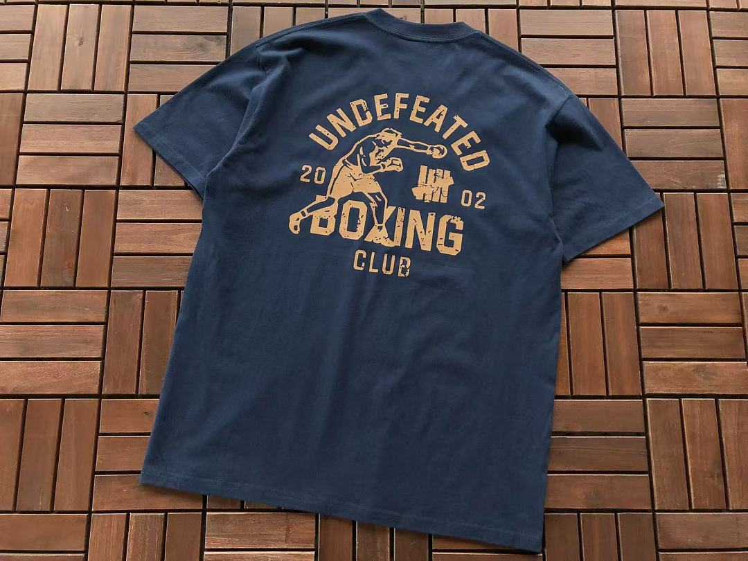 On Running ~85 UNDEFEATED T-SHIRT 11123011 (Im 180CM 68KG Iwear Size L In The Photo) - Image 14