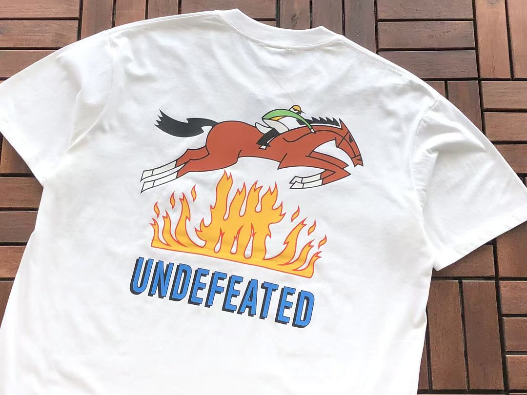 On Running ~85 UNDEFEATED T-SHIRT 55071037 (Im 185CM 70KG Iwear Size L In The Photo) - Image 13