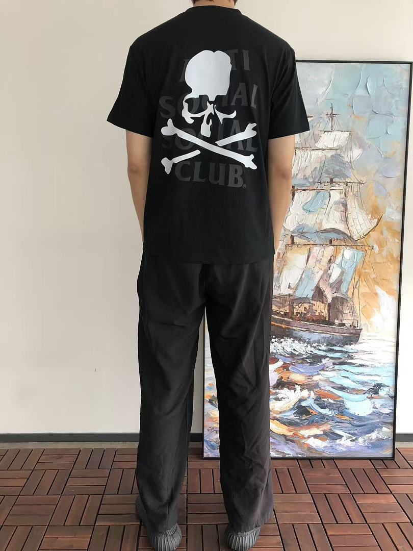 On Running ~85 ANTI SOCIAL CLUB & MASTERMIND T-SHIRT 55041292 (Im 185CM 70KG Iwear Size M In The Photo) - Image 4