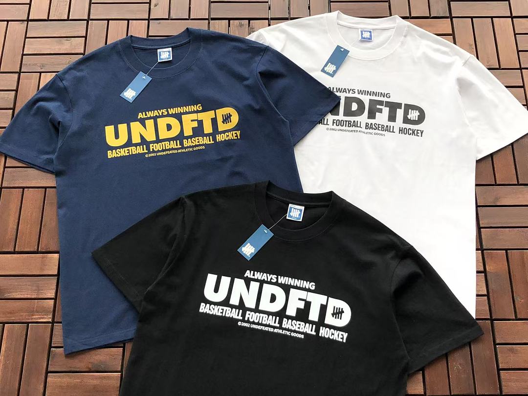 On Running ~85 UNDEFEATED T-SHIRT 55063061 (Im 180CM 68KG Iwear Size L In The Photo) - Image 6