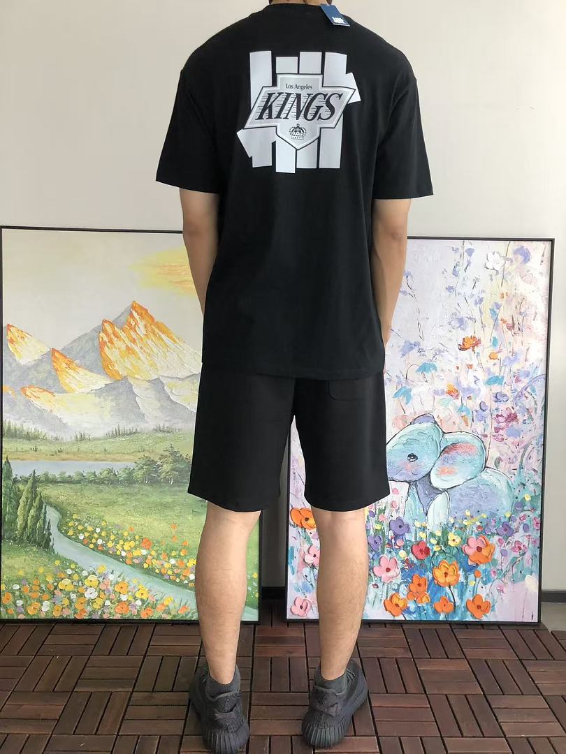 On Running ~85 UNDEFEATED T-SHIRT 55071057 (Im 185CM 70KG Iwear Size L In The Photo) - Image 4