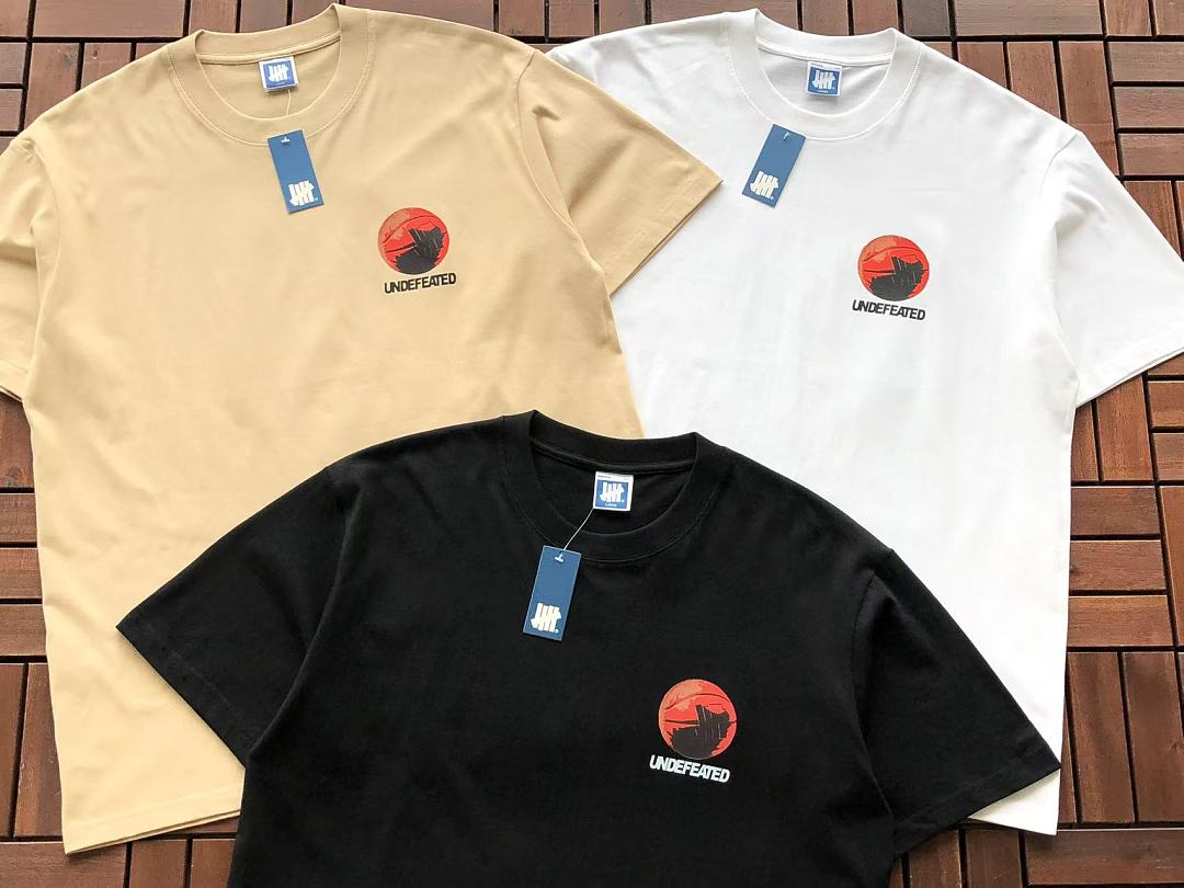 On Running ~85 UNDEFEATED T-SHIRT 55070627 (Im 185CM 80KG Iwear Size L In The Photo) - Image 20