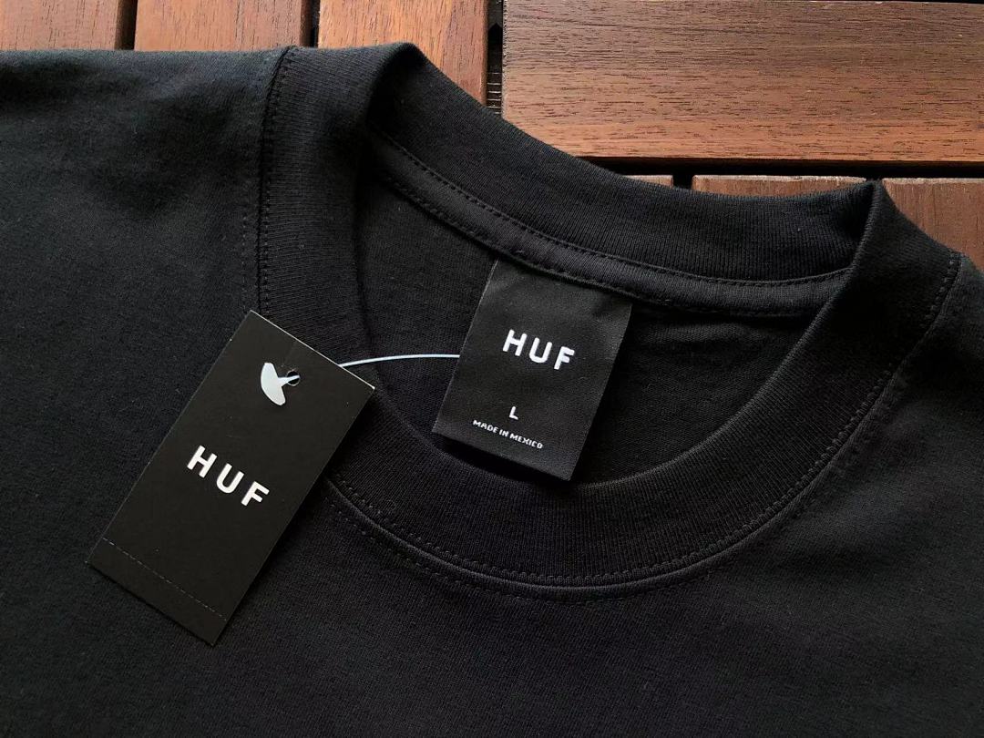 On Running ~85 HUF T-SHIRT - Image 17