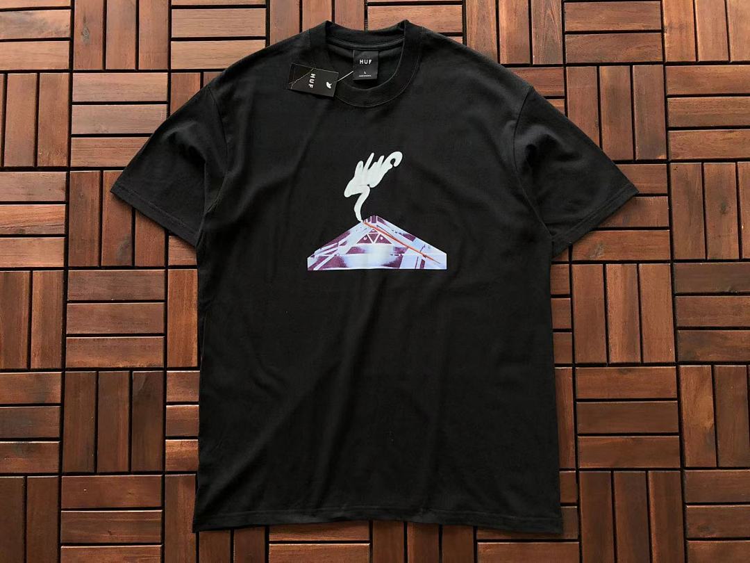 On Running ~85 HUF T-SHIRT - Image 5