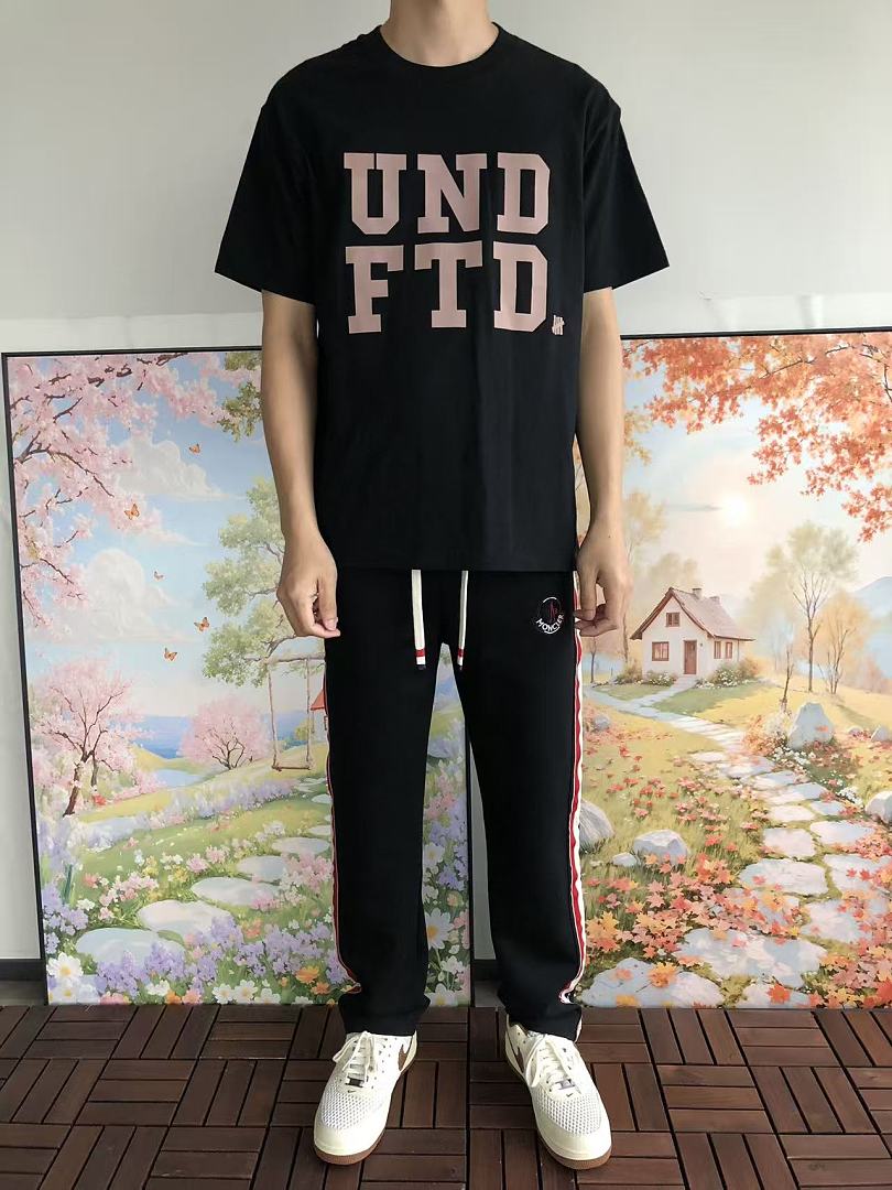 On Running ~85 UNDEFEATED T-SHIRT 55063089 (Im 180CM 68KG Iwear Size L In The Photo) - Image 3