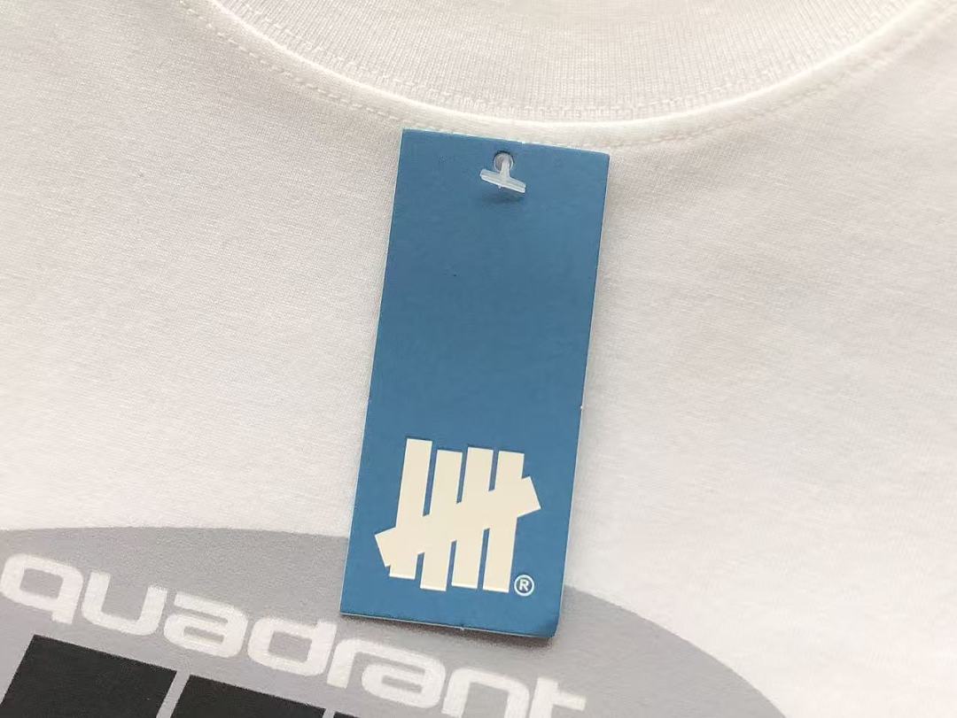 On Running ~85 UNDEFEATED T-SHIRT 55051457 (Im 185CM 80KG Iwear Size M In The Photo) - Image 15