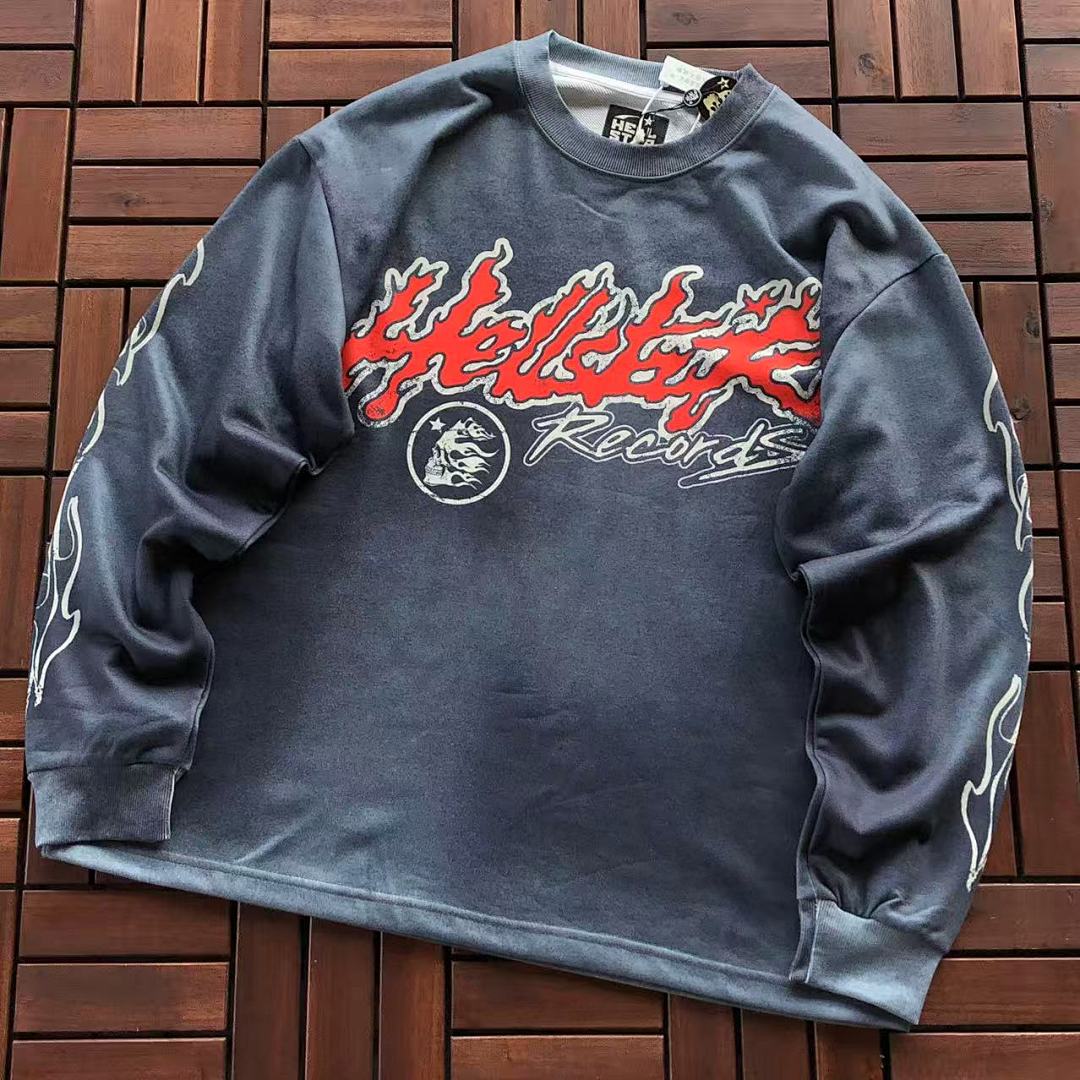 ~ 99 HELLSTAR LONG-SLEEVE 33110819 (Im 180CM 68KG Iwear Size M In The Photo), photo 1